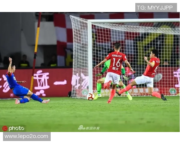 恒大与斯威精彩对决集锦回顾球迷不容错过的精彩瞬间