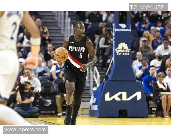 朱霍勒迪的篮球之路与成就探索：从新秀到全明星的成长历程