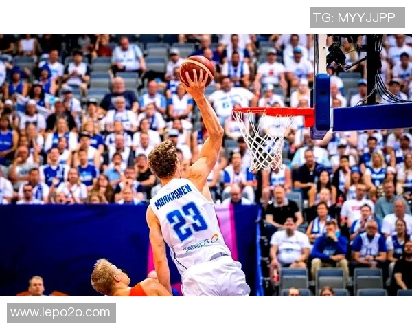 澳大利亚男篮迎战捷克队展现实力争夺国际赛场荣誉 澳大利亚男篮迎战捷克队展现实力争夺国际赛场荣誉