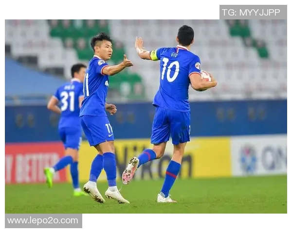 申花与重庆激战正酣精彩视频直播全程回顾与分析 申花与重庆激战正酣精彩视频直播全程回顾与分析