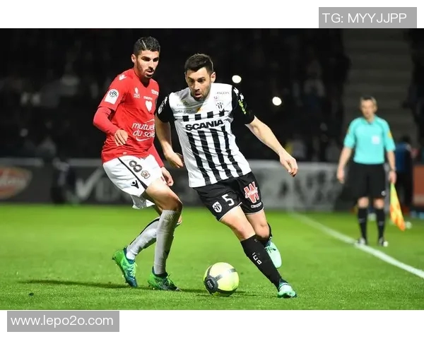 第戎足球俱乐部与马赛的激烈对决揭示法甲联赛新格局 第戎足球俱乐部与马赛的激烈对决揭示法甲联赛新格局