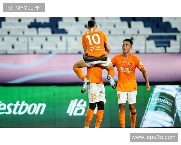 重庆攀岩队在极限运动会中以53分稳居积分榜首位 重庆攀岩队在极限运动会中以53分稳居积分榜首位