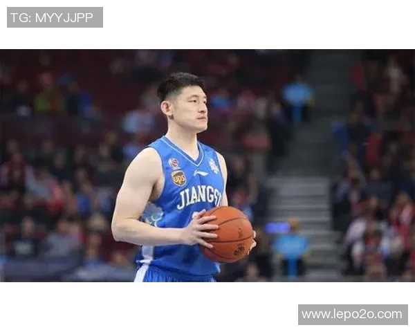 陈磊独家分享足球心得与技巧助你提升球技与战术理解 陈磊独家分享足球心得与技巧助你提升球技与战术理解