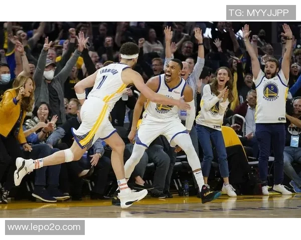 2015年11月7日勇士队与掘金队激战回顾精彩瞬间与赛后分析 2015年11月7日勇士队与掘金队激战回顾精彩瞬间与赛后分析